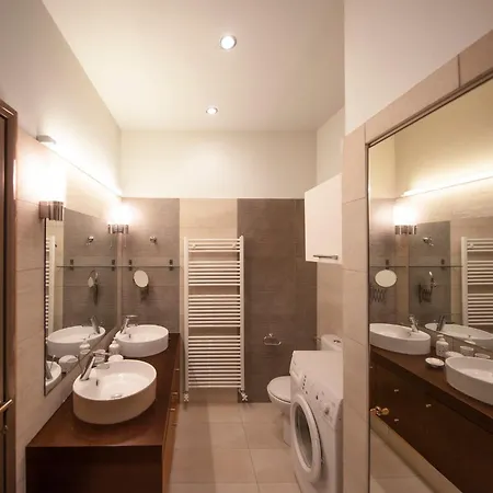 2nd Floor / Crystal View Apartment Sofiko