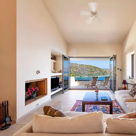 2nd Floor / Crystal View Apartment *